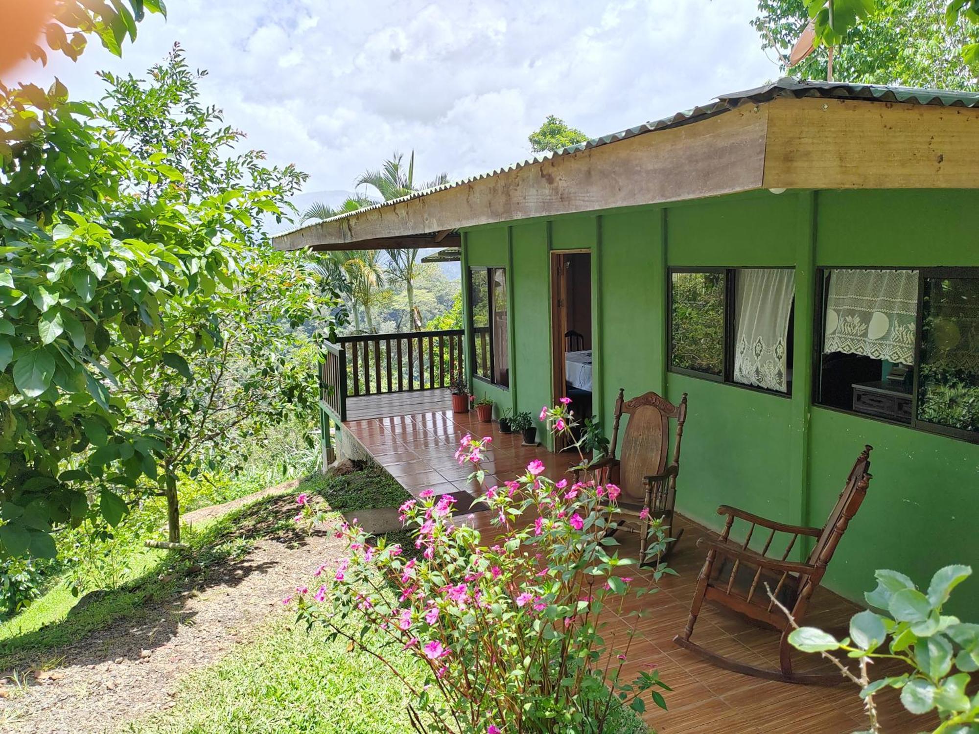 Bella Vista Guest House Turrialba Exteriör bild